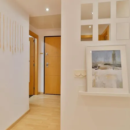 C13 Seaside With Pool And Parking
